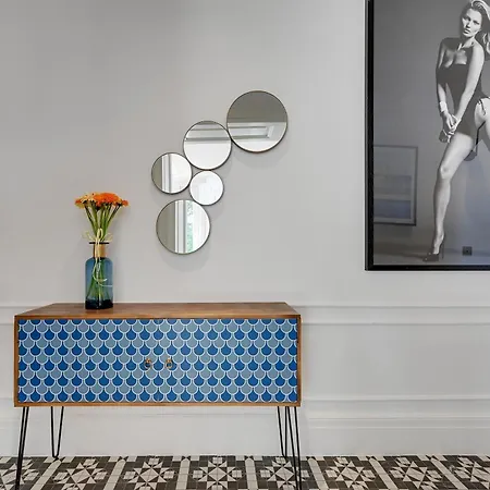 Blue Mandarin Old Town *