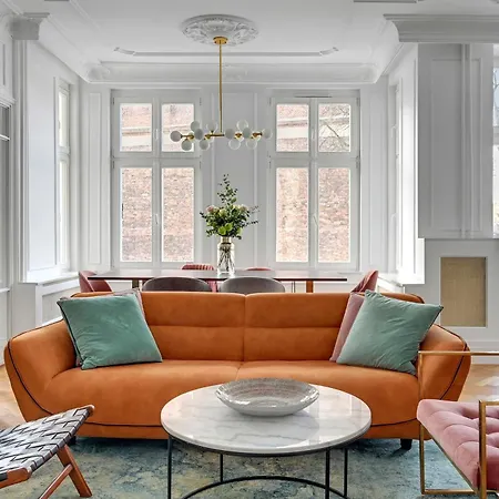 Blue Mandarin Old Town