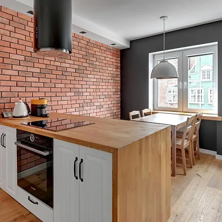 Blue Mandarin Old Town *