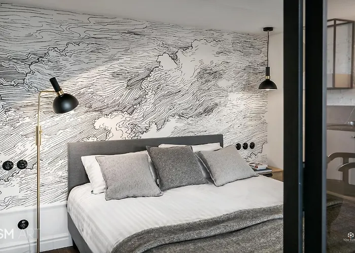 Blue Mandarin Old Town *